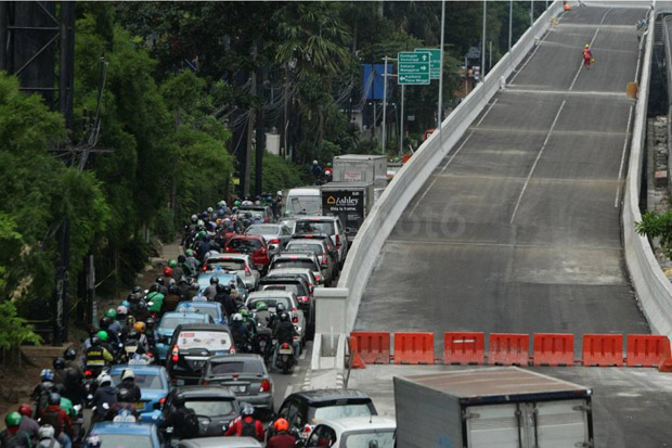 Atasi Macet di Perbatasan...