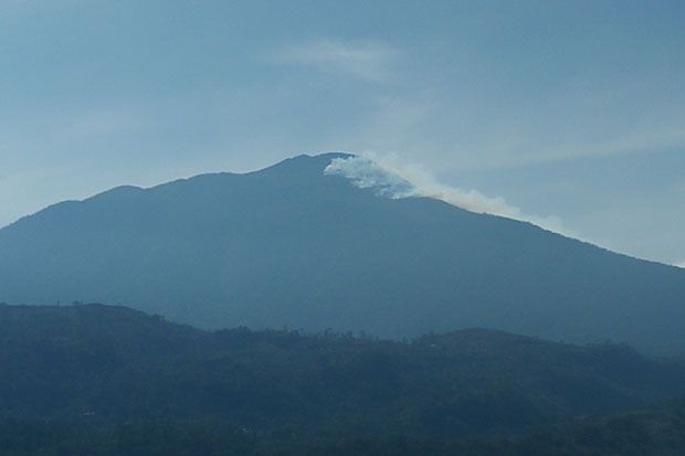 Kebakaran di Puncak...
