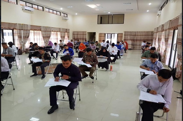 693 Peserta Ikut Seleksi...