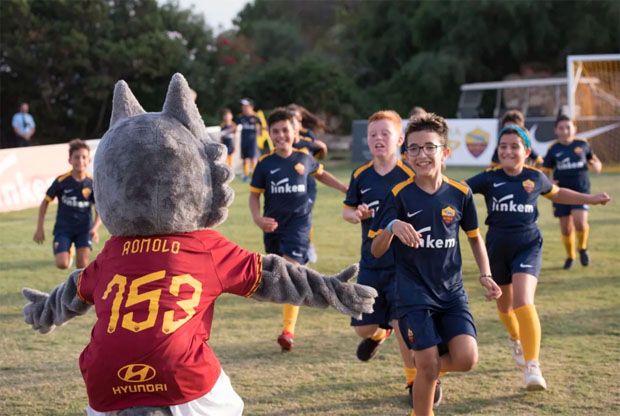 Maskot Baru AS Roma...