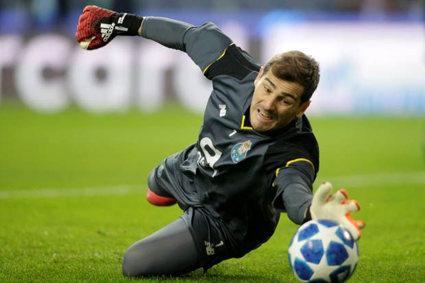 Iker Casillas Masuk...