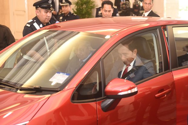 Mahathir Sopiri Jokowi...