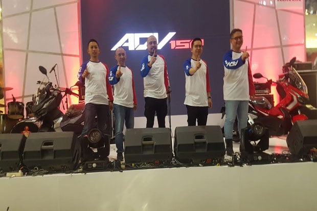 Antusias Tinggi, Astra...