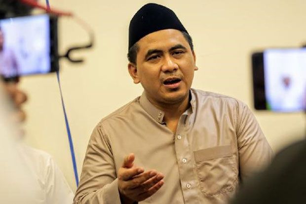 Mbah Moen Kerap Bersenandung...