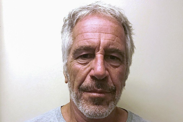 Epstein, Pebisnis AS...