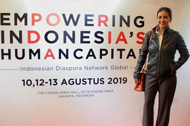Kenalkan Indonesia,...
