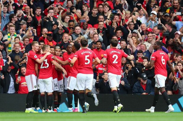 Manchester United Sukses...
