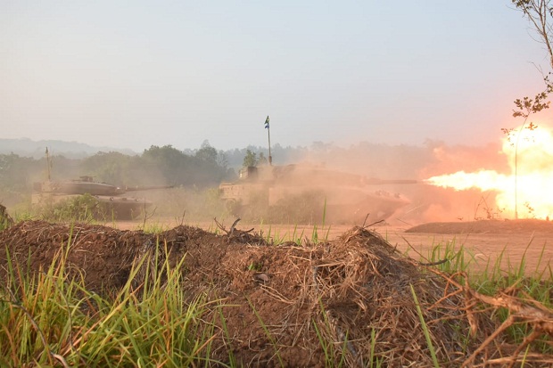 Latancab TNI AD Kartika...