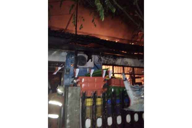 4 Rumah Terbakar, 12...