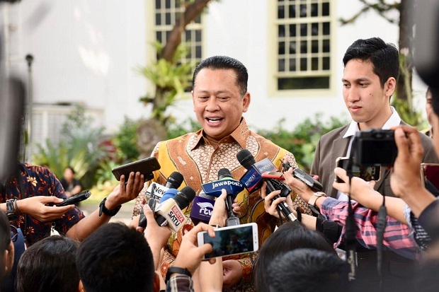 Temui Presiden di Istana,...