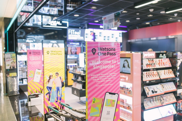 Lewat One Pass, Watsons...