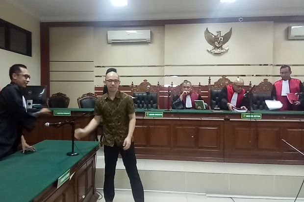 Kasus Korupsi Kapal,...