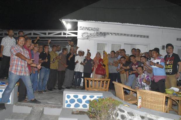 Bupati Nelson Pomalingo...