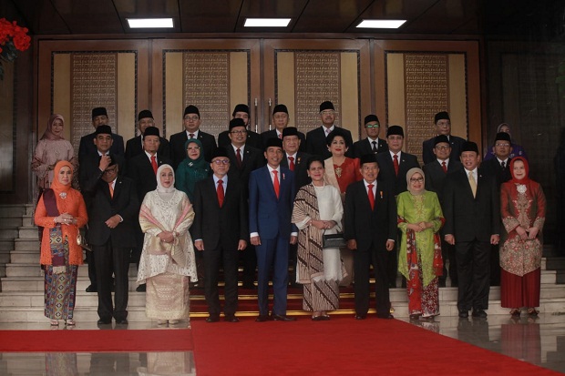 Presiden Jokowi Hadiri...