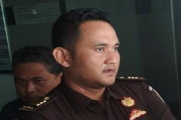 Tersangka Kasus Korupsi...