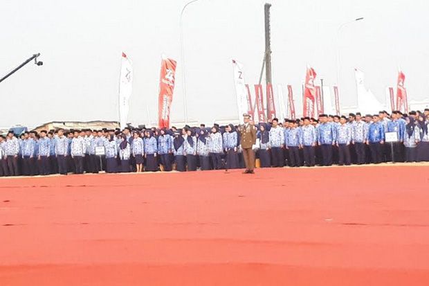 Jadi Komandan Upacara,...