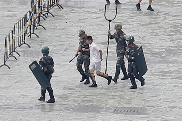 China Simulasikan Garpu...