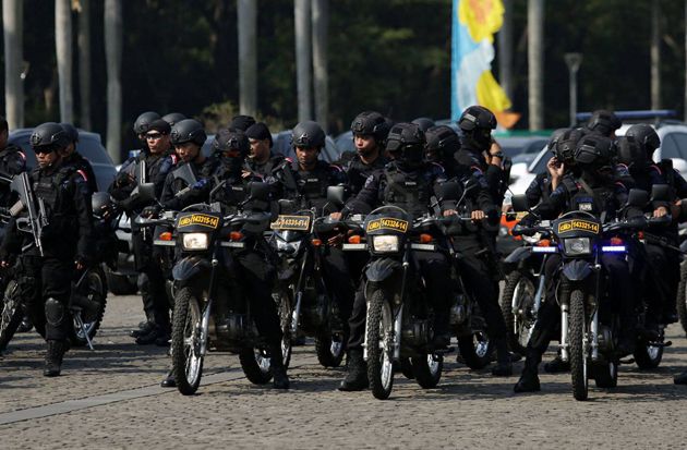 Kantor Polisi Diteror,...