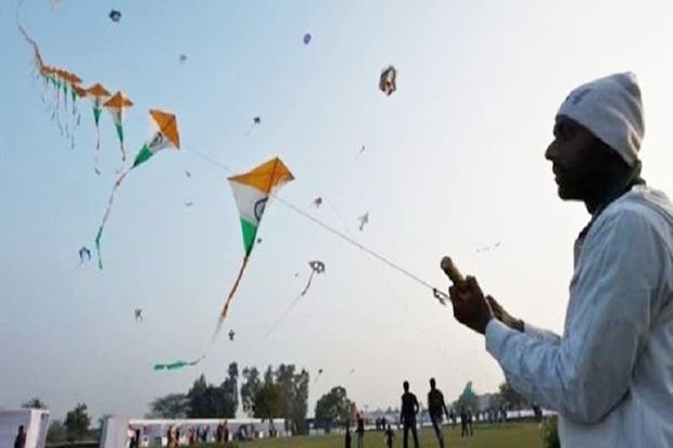 India Gelar Lomba Layang-layang,...
