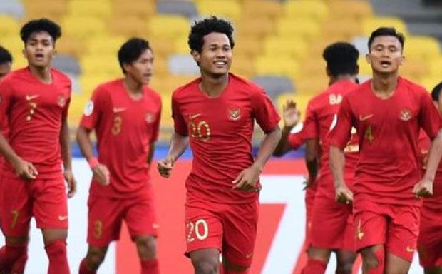 Timnas Indonesia Cukur...