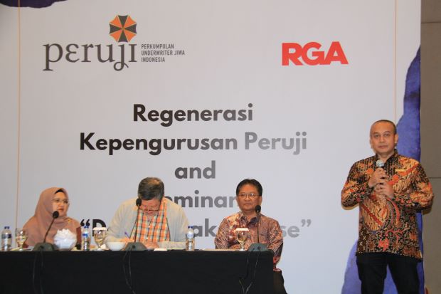Majukan Industri Asuransi,...