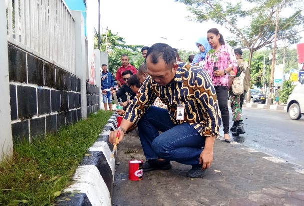 BNI Ajak Warga Bergotong...