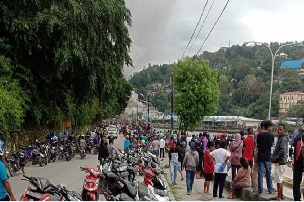2 Kubu di Fakfak Bentrok...