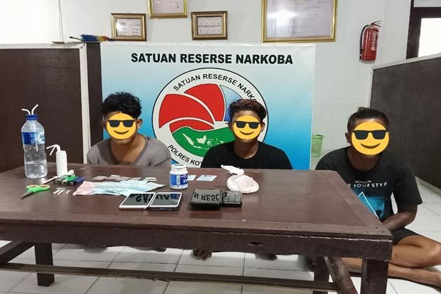 Asyik Pesta Sabu Dalam...