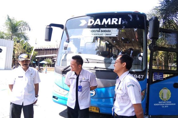 Bus Damri Resmi Layani...