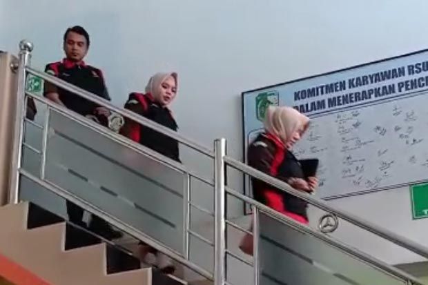 Kejati Kalbar Geledah...