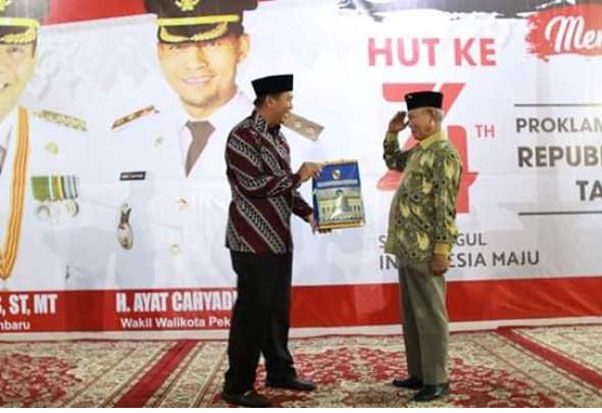 Wali Kota Pekanbaru...