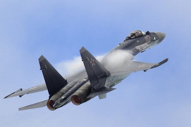 Jet Tempur Su-35 Rusia...