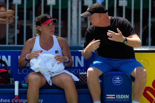 Timea Babos Bangkit...