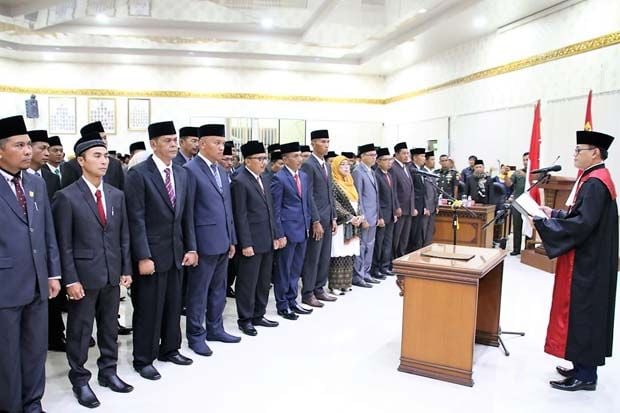 Wartawan Senayan Melenggang...