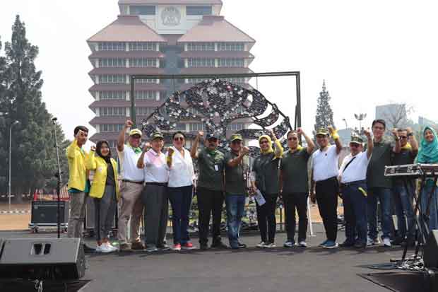 Gandeng UI Kelola Sampah...