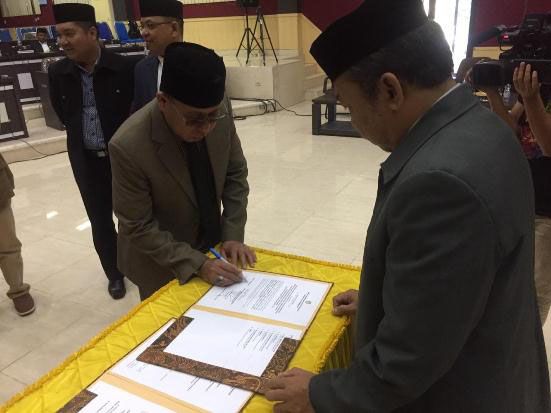 Bupati Pasangkayu Terima...