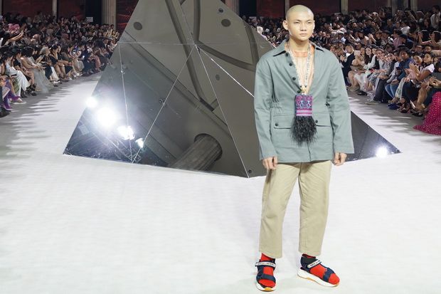 Koleksi S/S 20 Sapto...