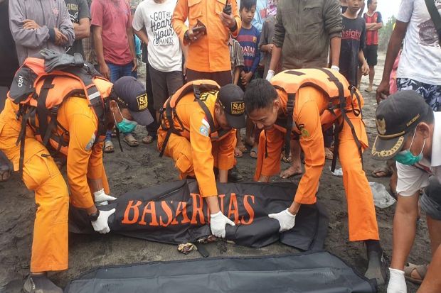 Kecelakaan Kapal Sinar...