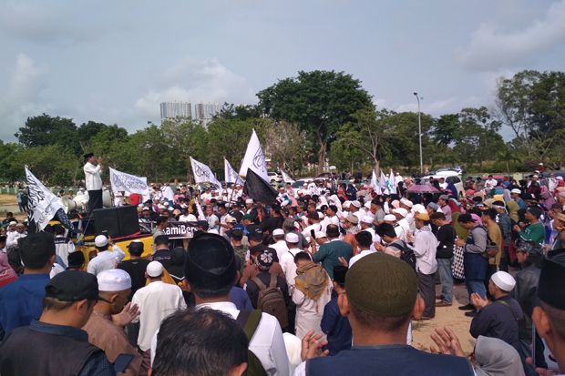 Unjuk Rasa Umat Islam...