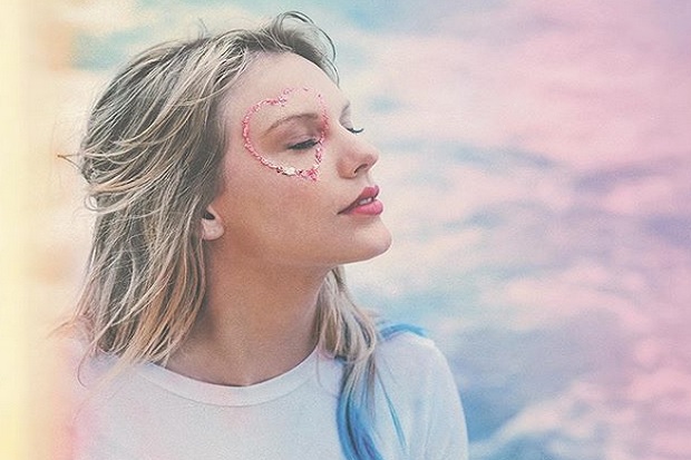 Taylor Swift Kecewa...