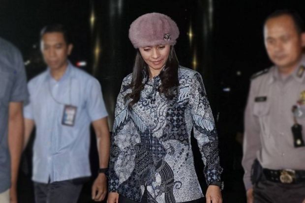 Kasus Suap, KPK Periksa...