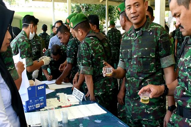 Lawan Narkoba, Ratusan...