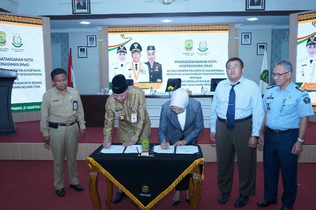 Pemko dan Kejari Tandatangani...