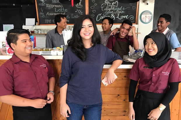 Ramaikan Bisnis Kuliner,...