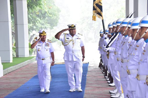 Sejarah Baru, Angkatan...
