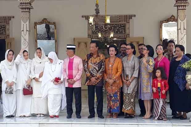Raja Malaysia Disambut...