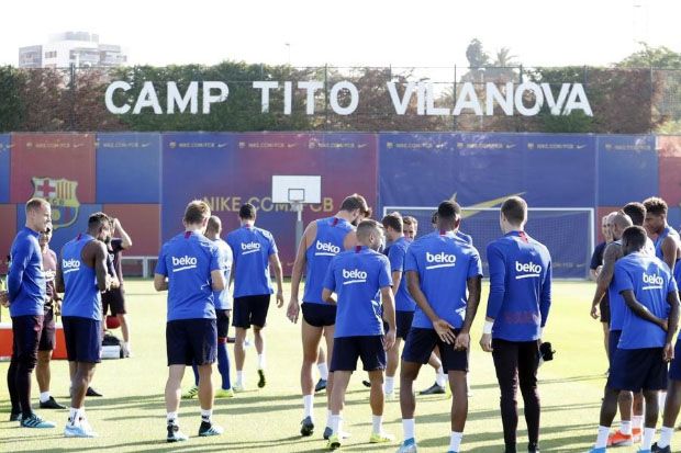 Absen Latihan, Messi...