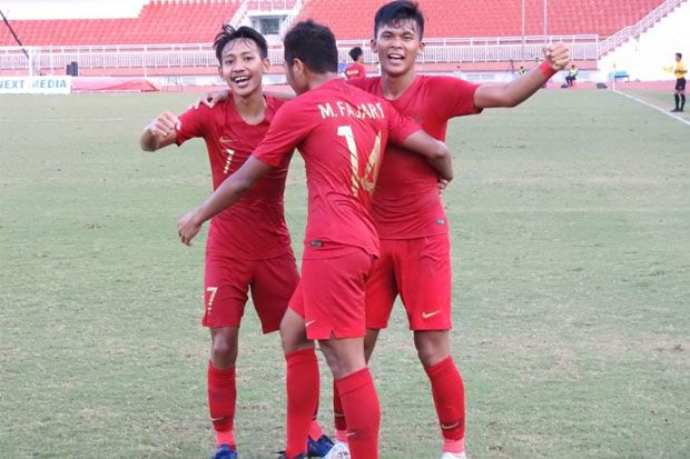 Timnas U-19 Gelar Uji...