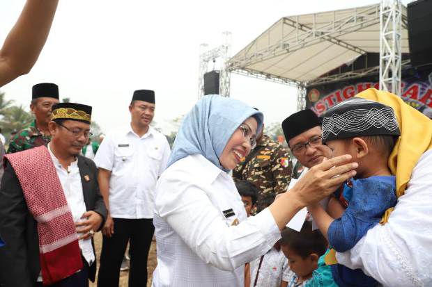 Bupati Serang Instruksikan...