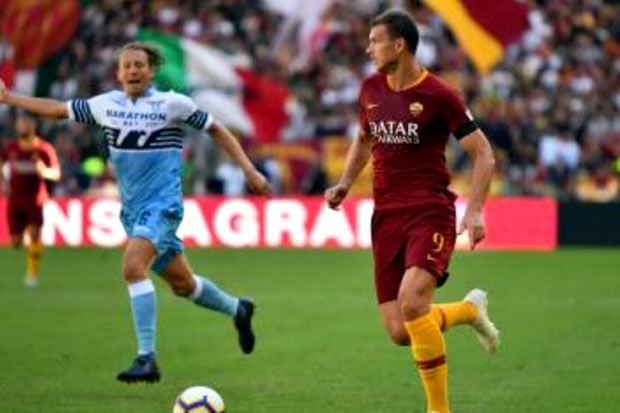 AS Roma Tatap Derby...